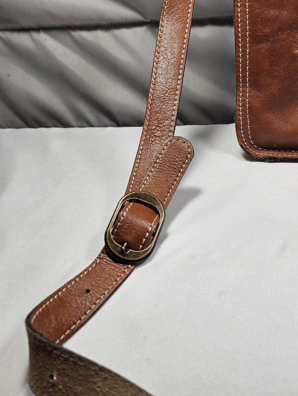Patricia Nash Venezia Tan Italian Leather Pouch Slim Crossbody Bag P28801 - Picture 3 of 10